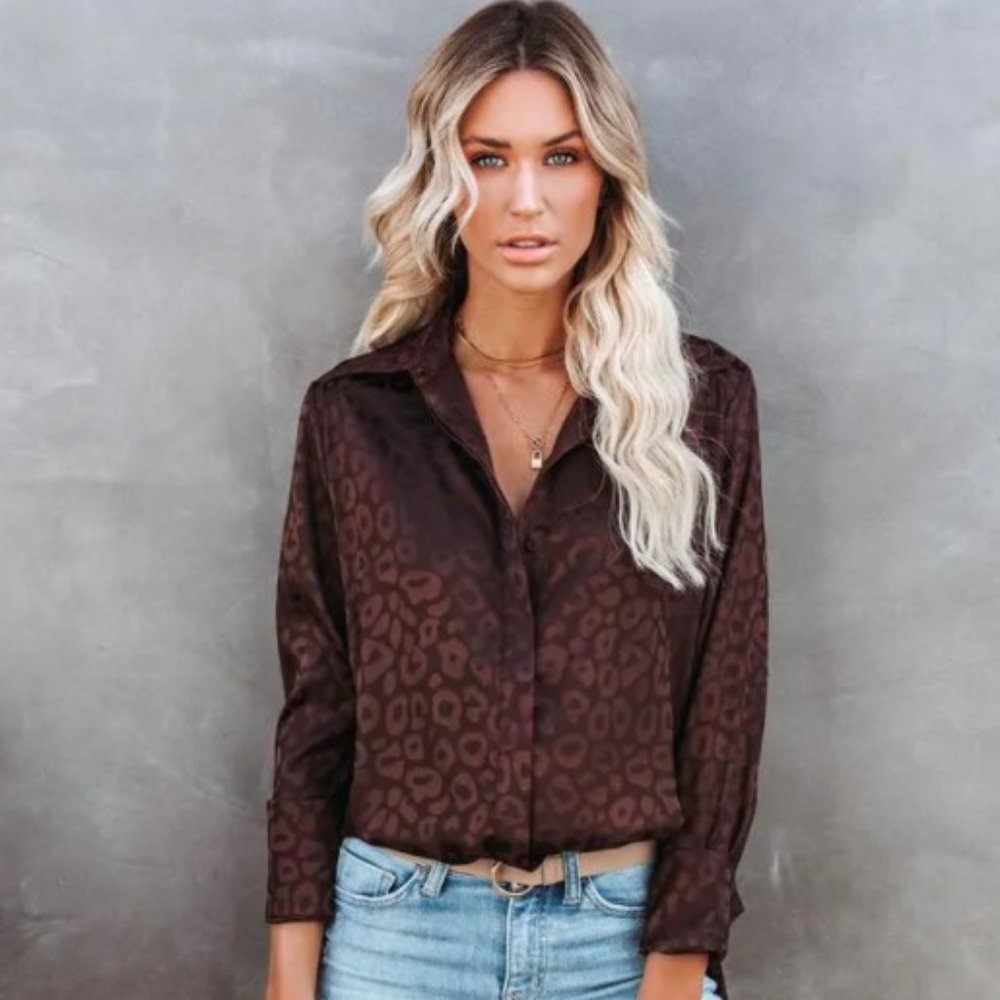 VICI KINGDOM SATIN EMBOSSED BUTTON DOWN BLOUSE - CHOCOLATE